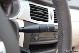 2009款东风风神S30试驾