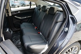 2023款奇瑞艾瑞泽5