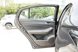 2023款奇瑞艾瑞泽5