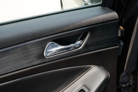 2023款奇瑞艾瑞泽5