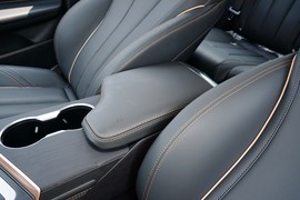 2023款奇瑞艾瑞泽5