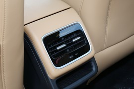 2024款奇瑞瑞虎8