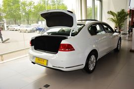 2013款大众迈腾1.8TSI