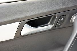 2013款大众迈腾1.8TSI