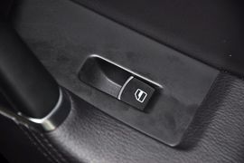 2013款大众迈腾1.8TSI