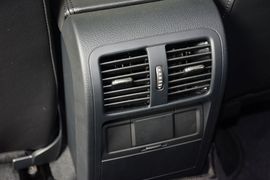 2013款大众迈腾1.8TSI