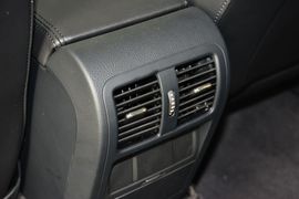 2013款大众迈腾1.8TSI