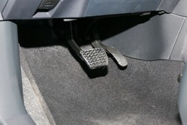 2023款丰田卡罗拉锐放