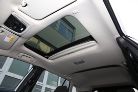 2023款丰田卡罗拉锐放