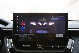 2023款丰田卡罗拉锐放