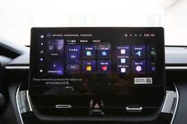 2023款丰田卡罗拉锐放