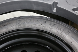 2023款丰田卡罗拉锐放