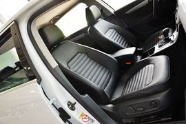 2013款大众迈腾1.8TSI