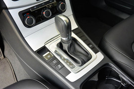 2013款大众迈腾1.8TSI
