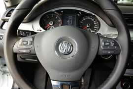 2013款大众迈腾1.8TSI