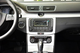 2013款大众迈腾1.8TSI