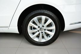 2013款大众迈腾1.8TSI