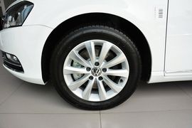 2013款大众迈腾1.8TSI