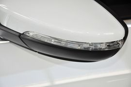 2013款大众迈腾1.8TSI