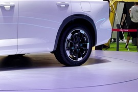 传祺ES9旅行者PHEV