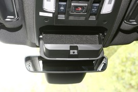 2023款丰田皇冠陆放