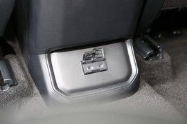 2023款丰田皇冠陆放