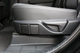 2023款丰田皇冠陆放