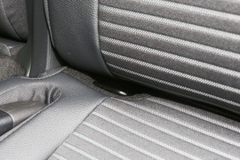 2023款丰田皇冠陆放