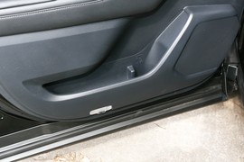 2023款丰田皇冠陆放