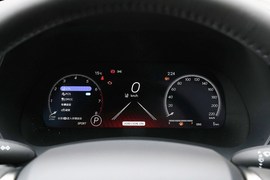 2023款丰田皇冠陆放