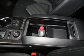 2023款丰田皇冠陆放