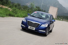 2009款东风风神S30试驾