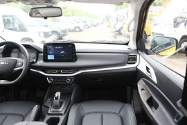 2023款江铃域虎7