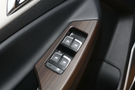 2023款江铃域虎7