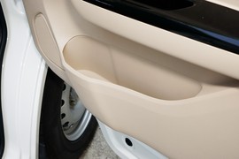 2022款长安跨越星V7EV