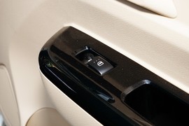 2022款长安跨越星V7EV