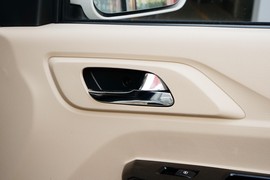 2022款长安跨越星V7EV