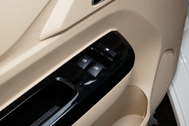2022款长安跨越星V7EV