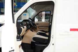 2022款长安跨越星V7EV