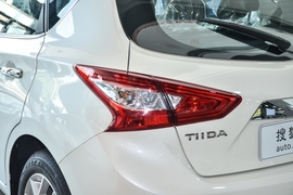 2024款日产骐达TIIDA