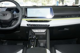 2023款吉利缤越COOL