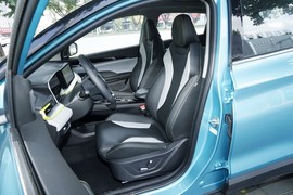 2023款吉利缤越COOL