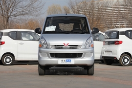 2023款五菱荣光S