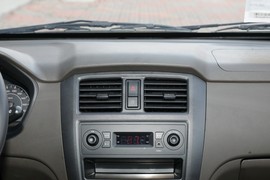 2023款五菱荣光S