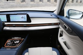 2023款星途追风PHEV