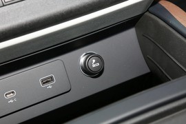 2024款路虎卫士