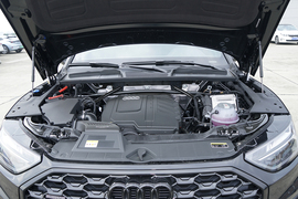 2023款奥迪Q5L