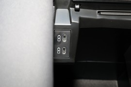 2023款丰田赛那SIENNA