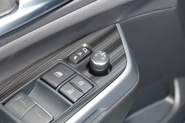 2023款丰田赛那SIENNA