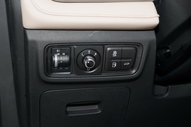 2023款江淮QX